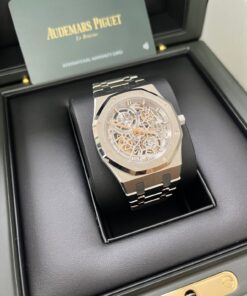Alternative view of Audemars Piguet Royal Oak Jumbo "Jumbo" Extra-Thin Squelette "50TH ANNIVERSARY" Ref. 16204ST.OO.1240ST.01