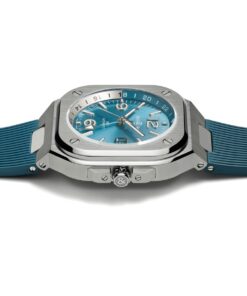 Alternative view of BR 05 GMT Sky Blue