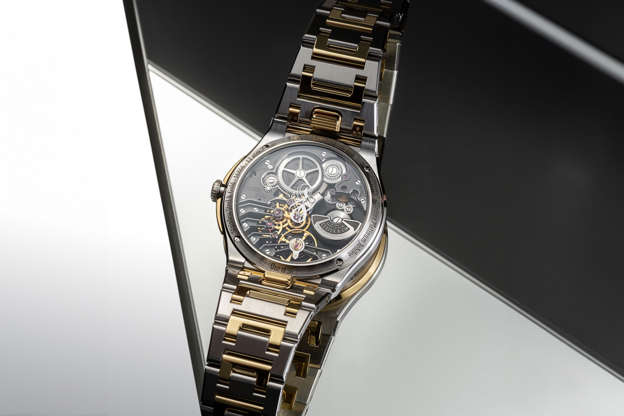 Antarctique S Mirrored Sincere Platinum Jubilee Edition - Image 8