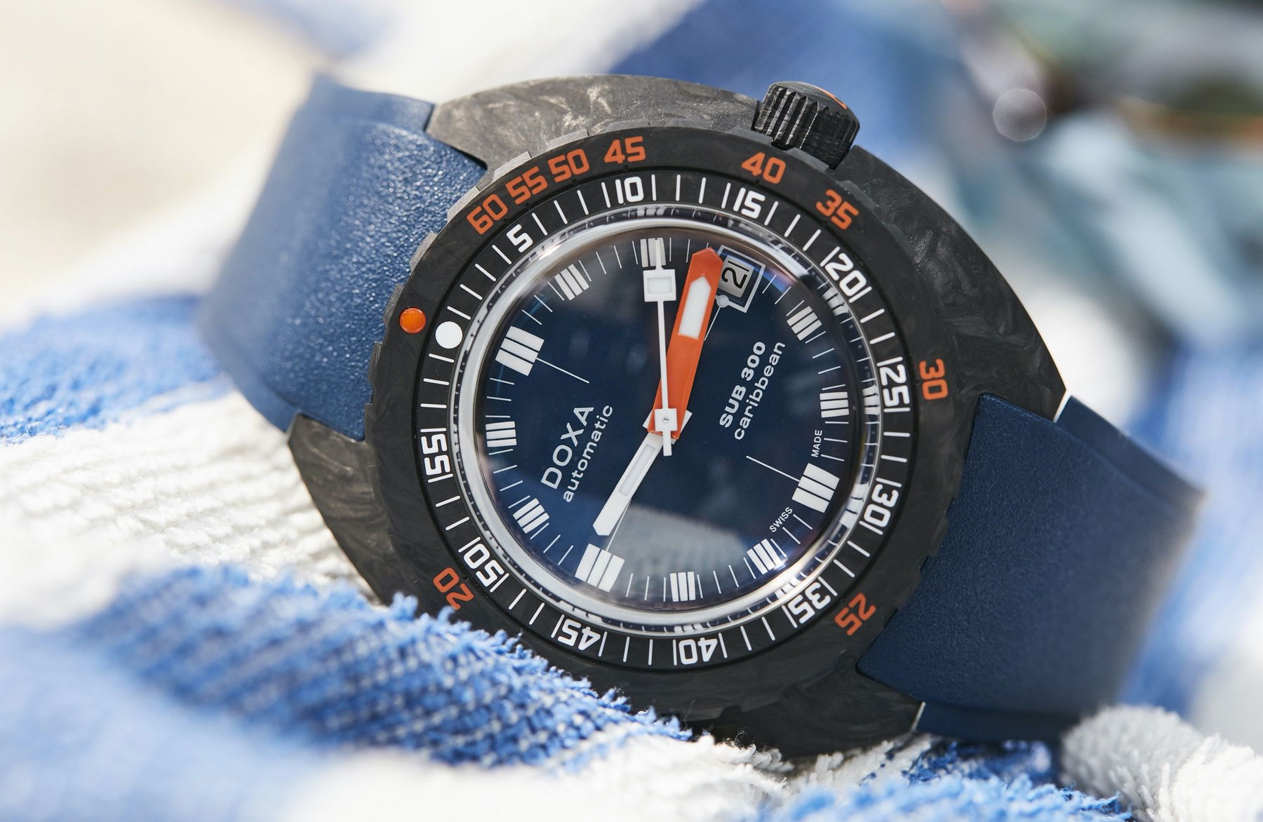 SUB 300 Carbon Caribbean - Image 6
