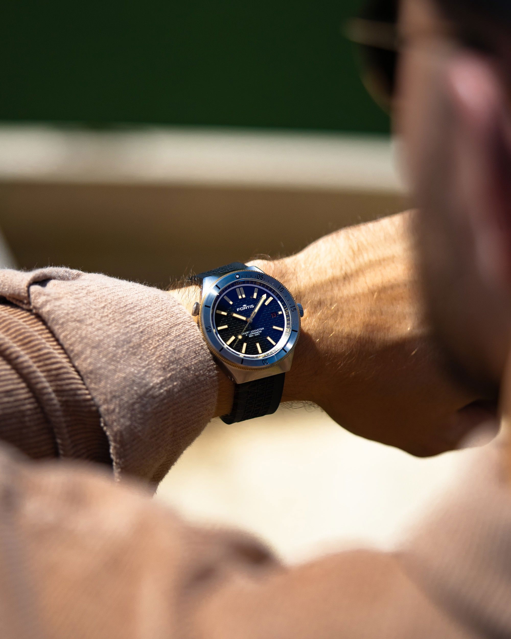 Marinemaster M-44 Black Resin Gold Limited Edition - Image 11