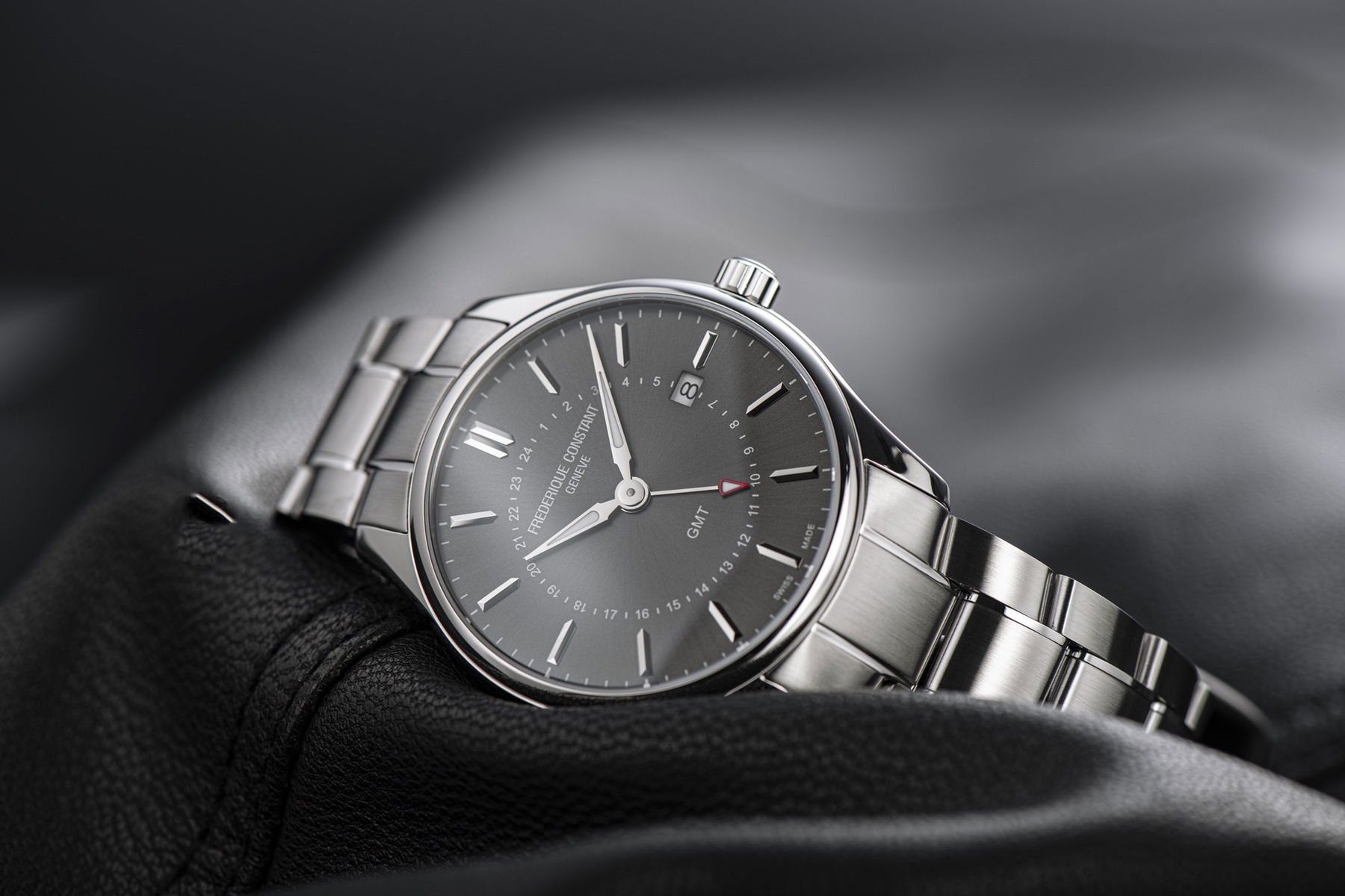 Classics Quartz GMT - Image 3