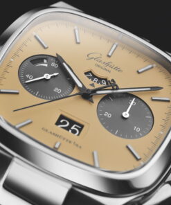 Alternative view of Seventies Chronograph Panorama Date “Golden Bay”