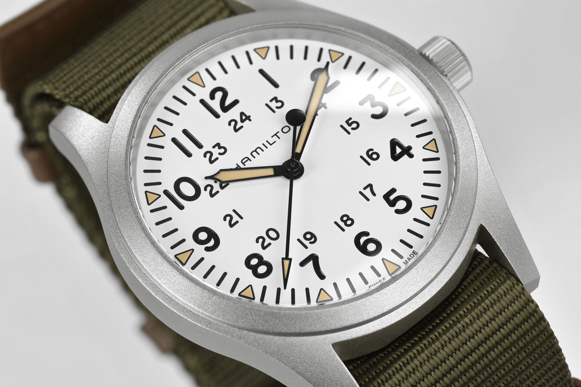Khaki Field Mechanical 42 mm - Image 2