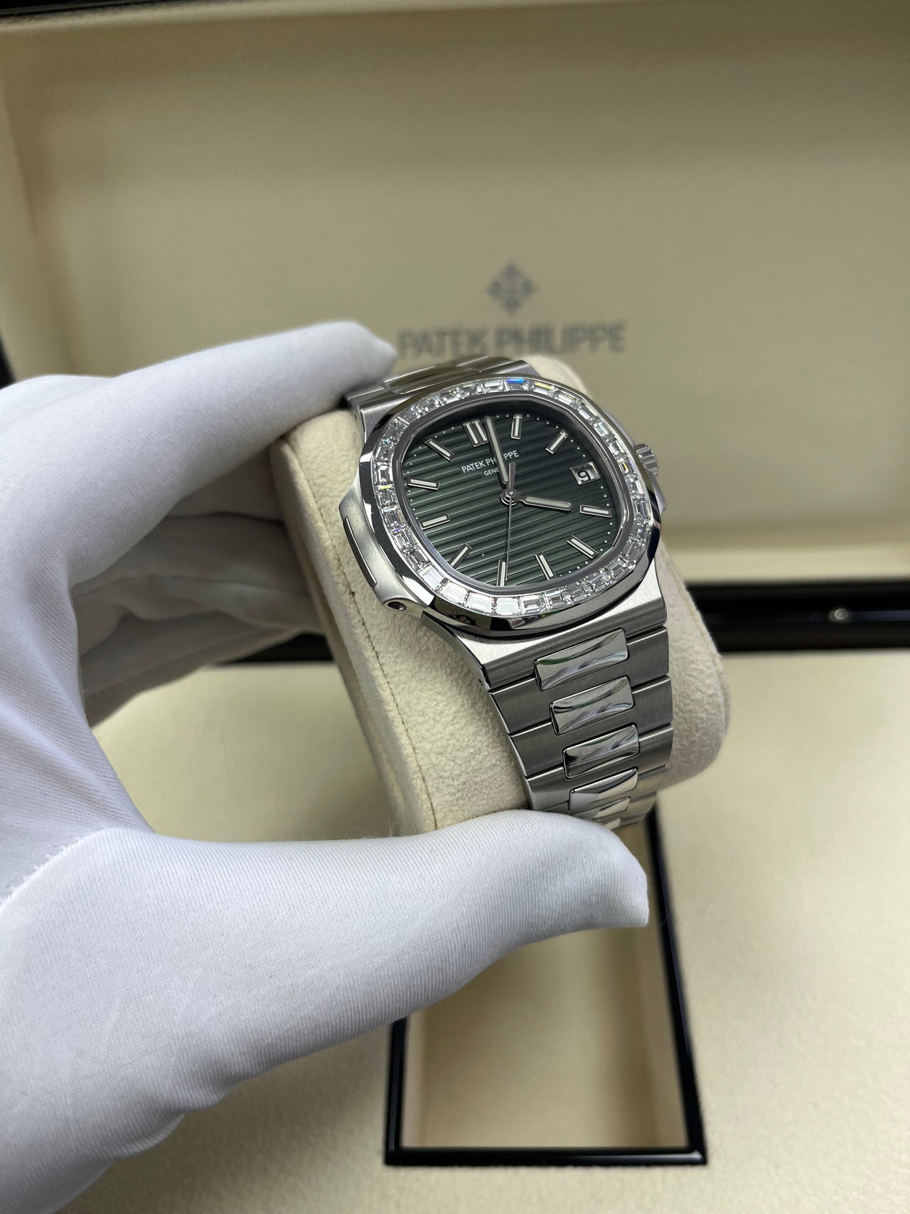 Patek Philippe Nautilus Green Dial Ref # 5711/1300A-001 - Image 3