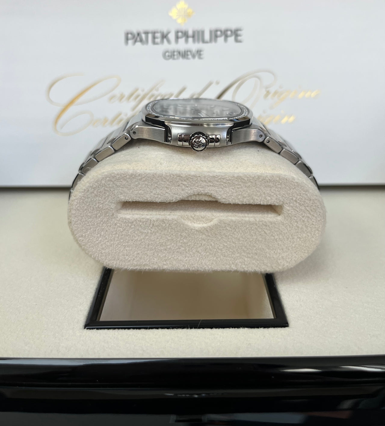 Patek Philippe Nautilus Diamond Bezel Silver Index Dial Reference #7118/1200A-010 - Image 5