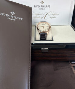 Alternative view of DATE. SWEEP SECONDS. Rose gold 5227R-001