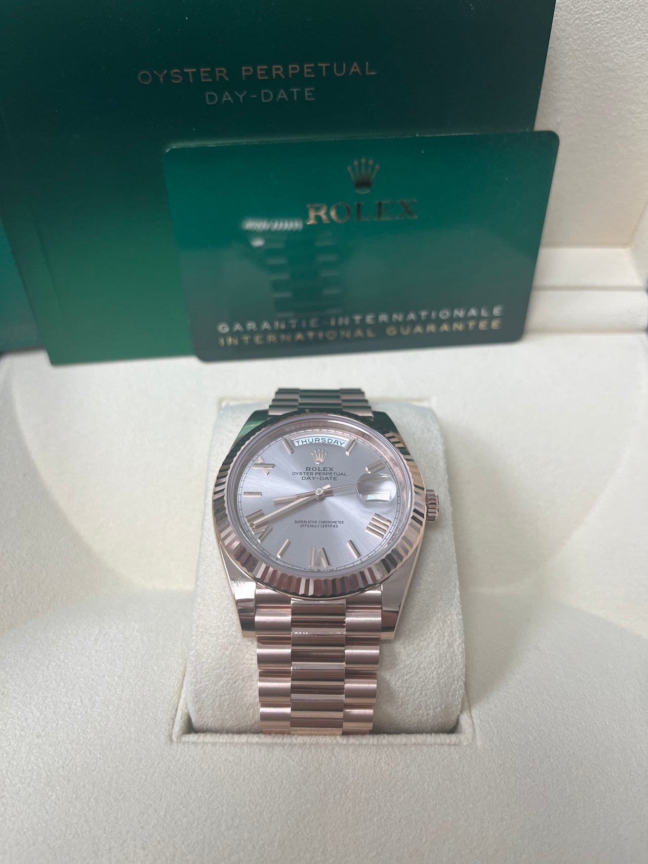 Rolex Day-Date 40 40 mm Everose gold 228235-0001 - Image 6