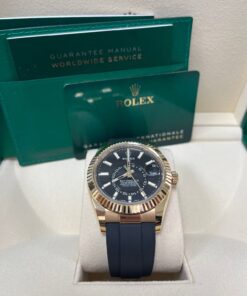 Alternative view of Rolex Sky-Dweller 42 mm yellow gold 336238-0002