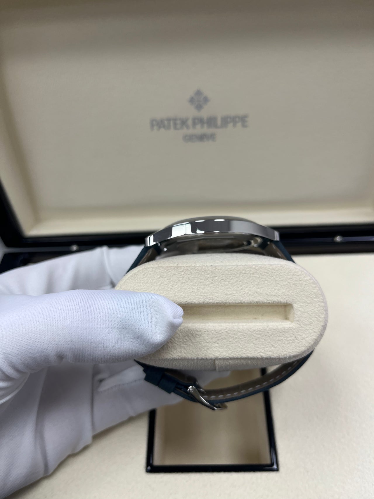 Patek Philippe Calatrava LIMITED-EDITION 6007A-001 - Image 13