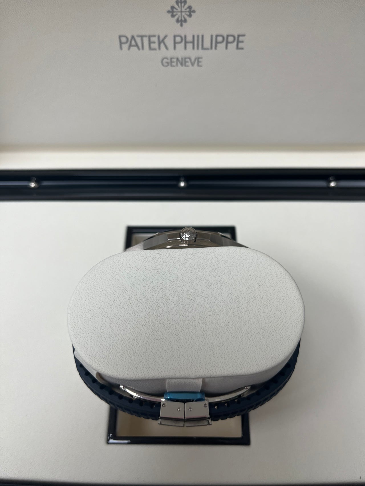DATE. SWEEP SECONDS. White gold 5168G-001 - Image 5