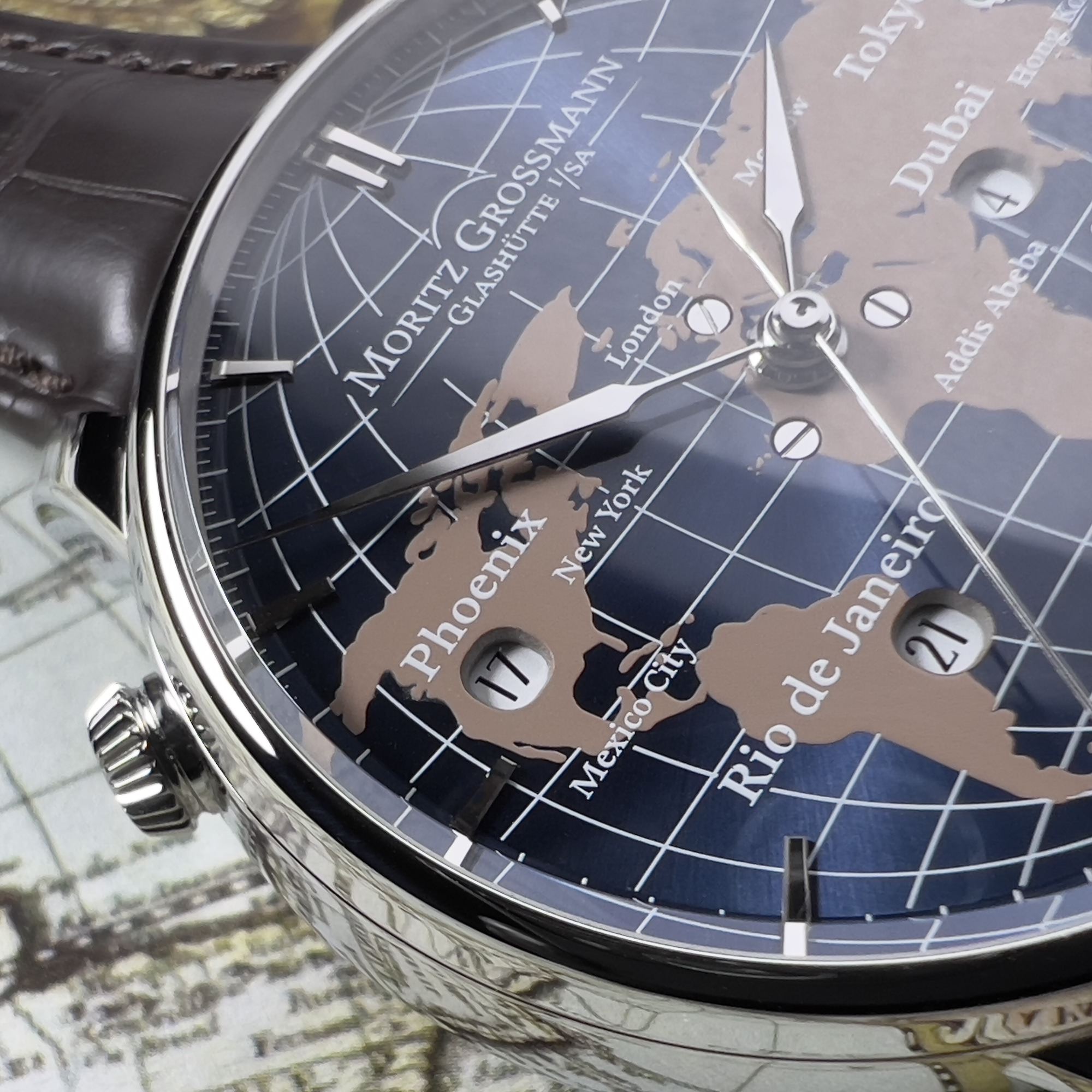 Universalzeit Stainless Steel - Image 2