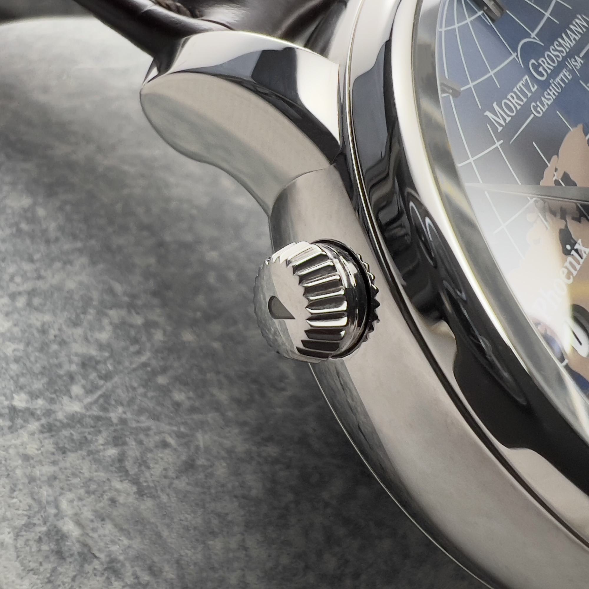 Universalzeit Stainless Steel - Image 11