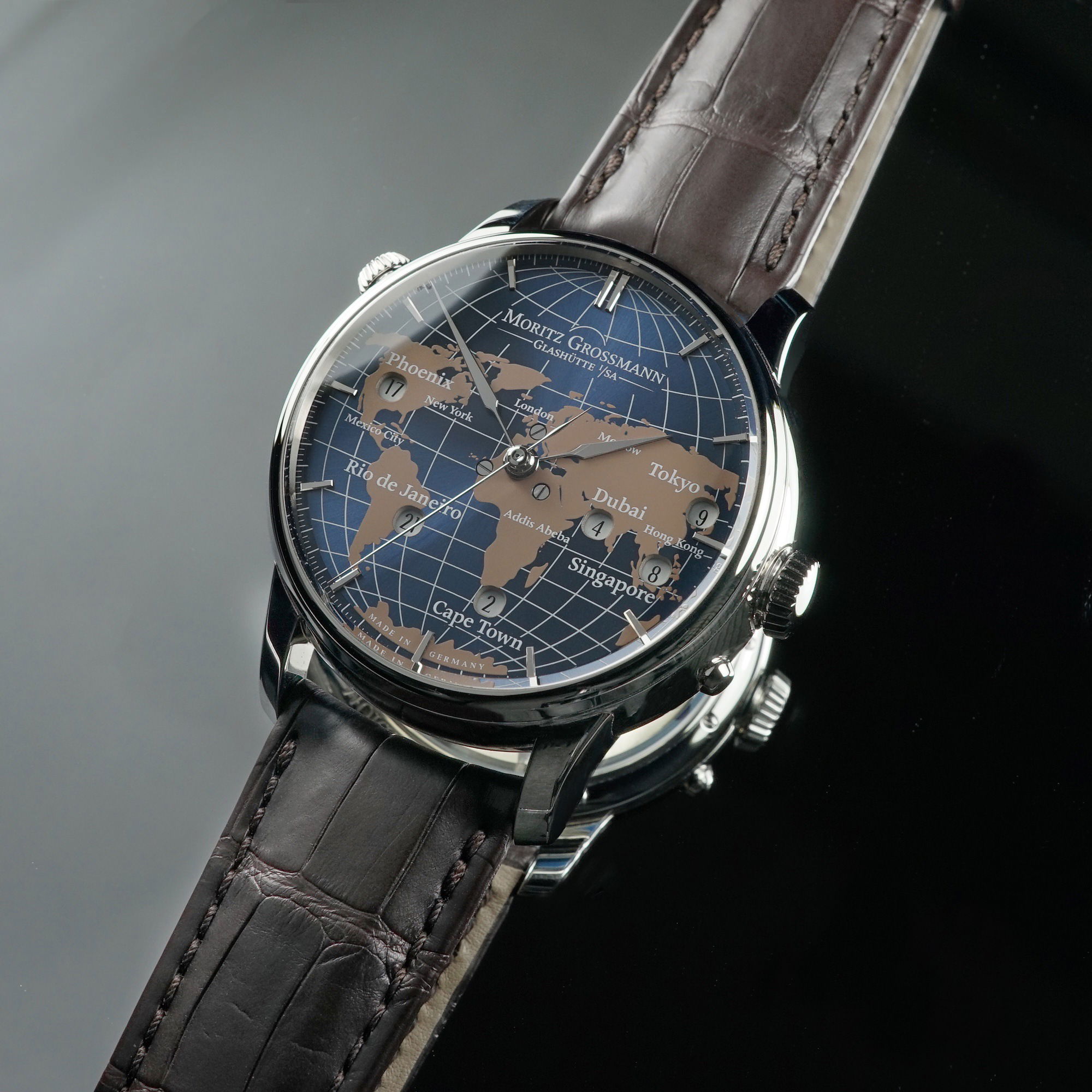 Universalzeit Stainless Steel - Image 4