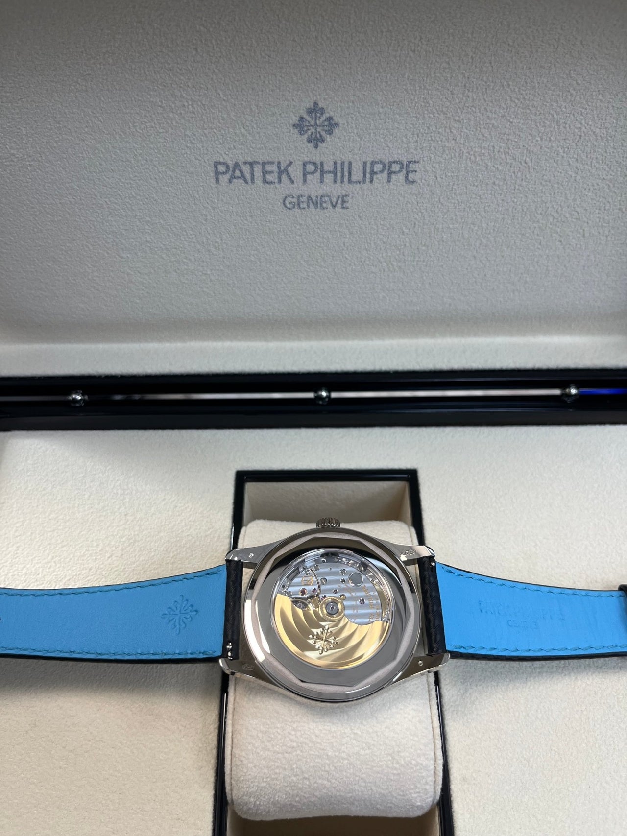 DATE. SWEEP SECONDS. White gold 6007G-011 - Image 14