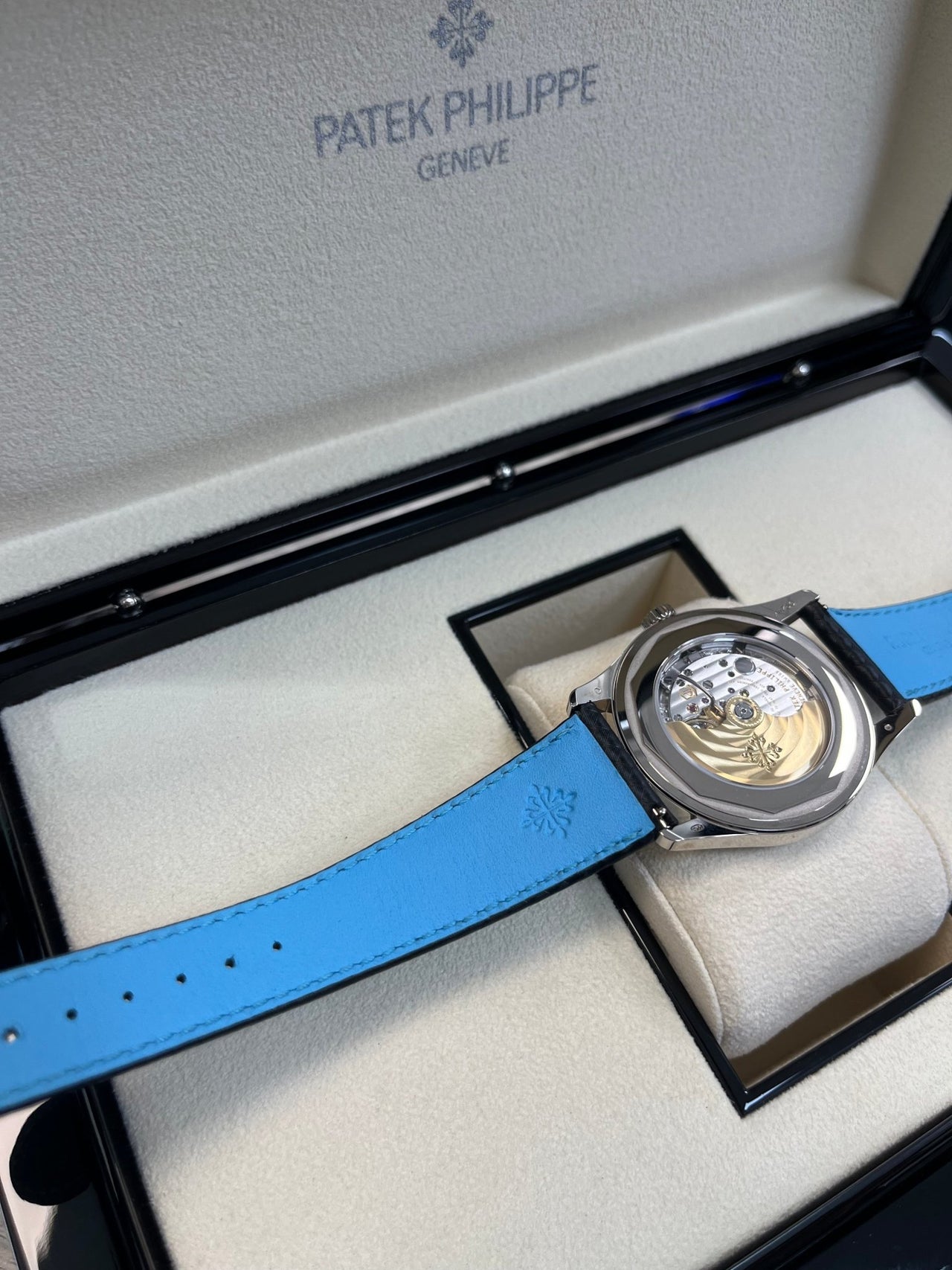 DATE. SWEEP SECONDS. White gold 6007G-011 - Image 13