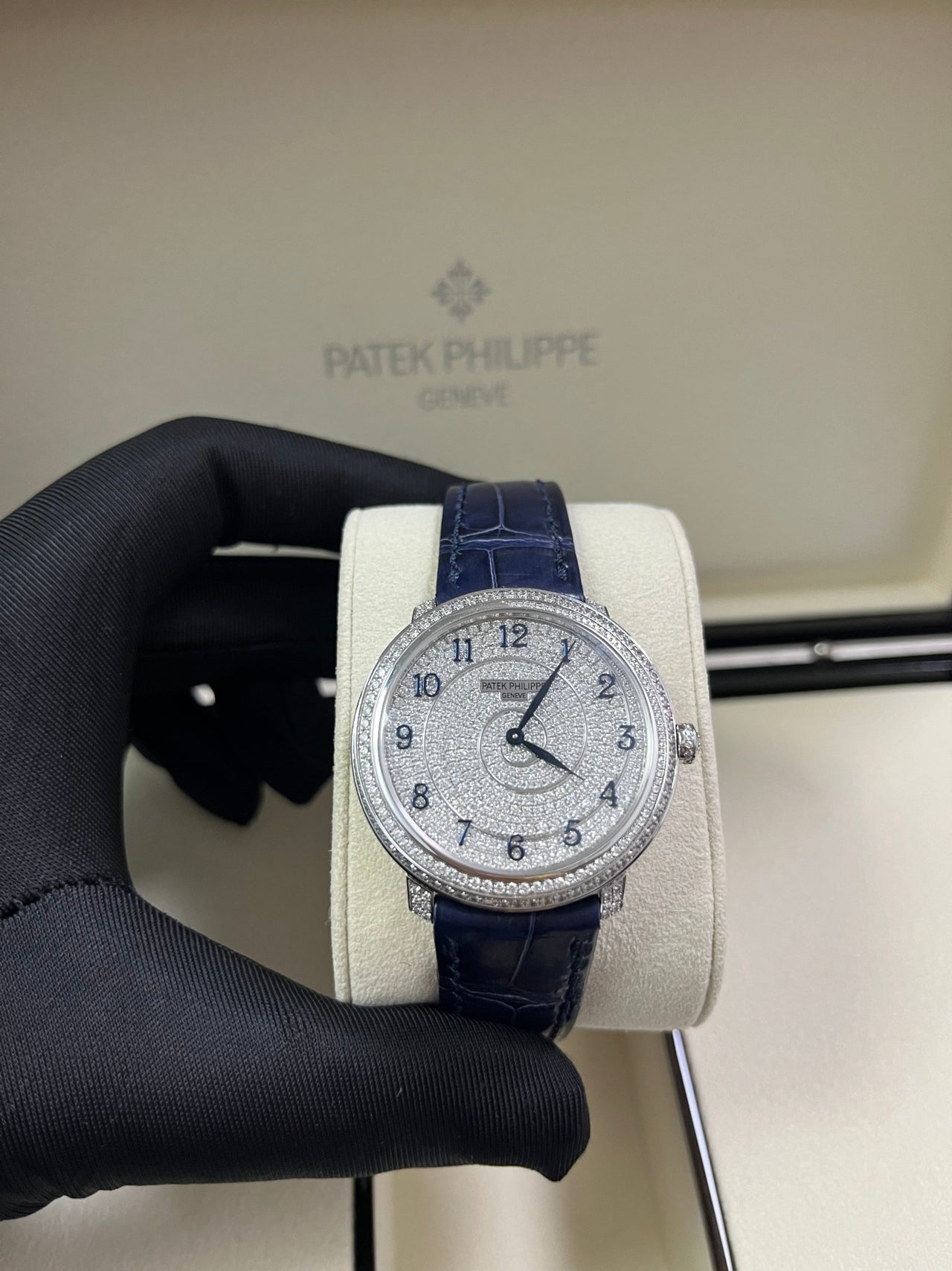 Patek Philippe Calatrava 4978/400G-001 - Image 11