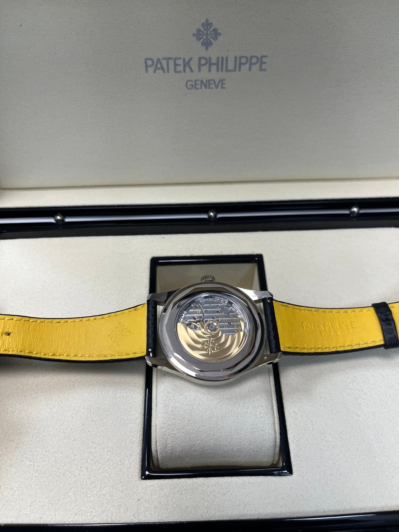 DATE. SWEEP SECONDS. White gold 6007G-001 - Image 20