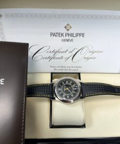 Alternative view of DATE. SWEEP SECONDS. White gold 6007G-001