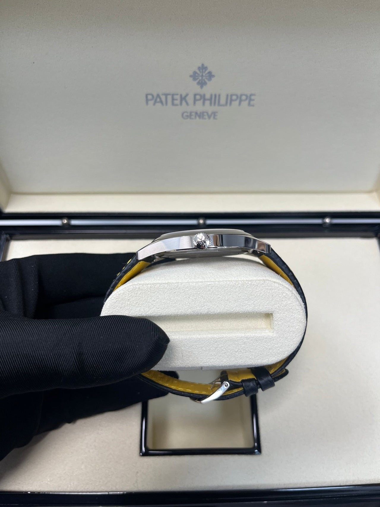 DATE. SWEEP SECONDS. White gold 6007G-001 - Image 5