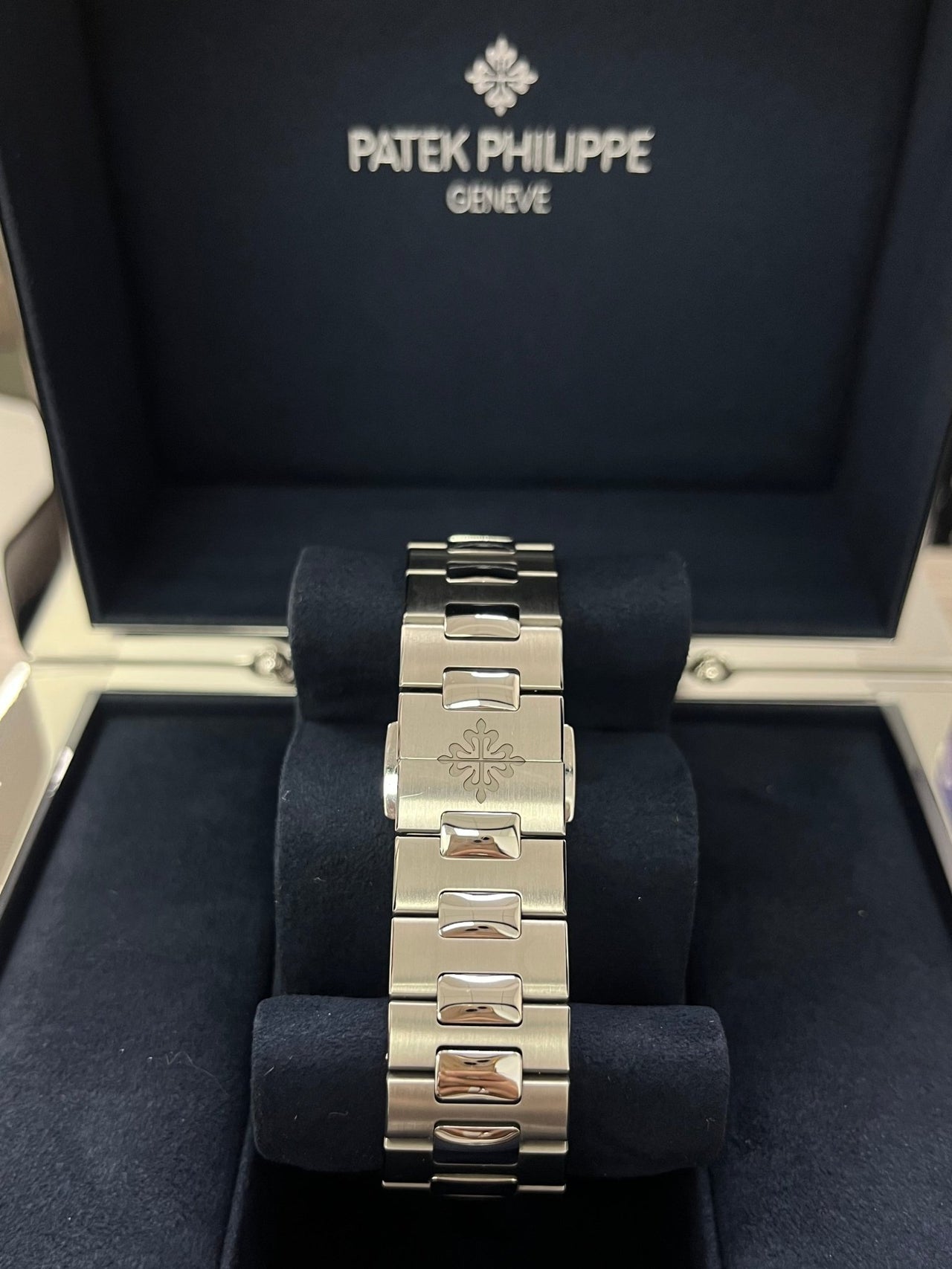 DATE. SWEEP SECONDS. Steel 5821/1A-001 - Image 6