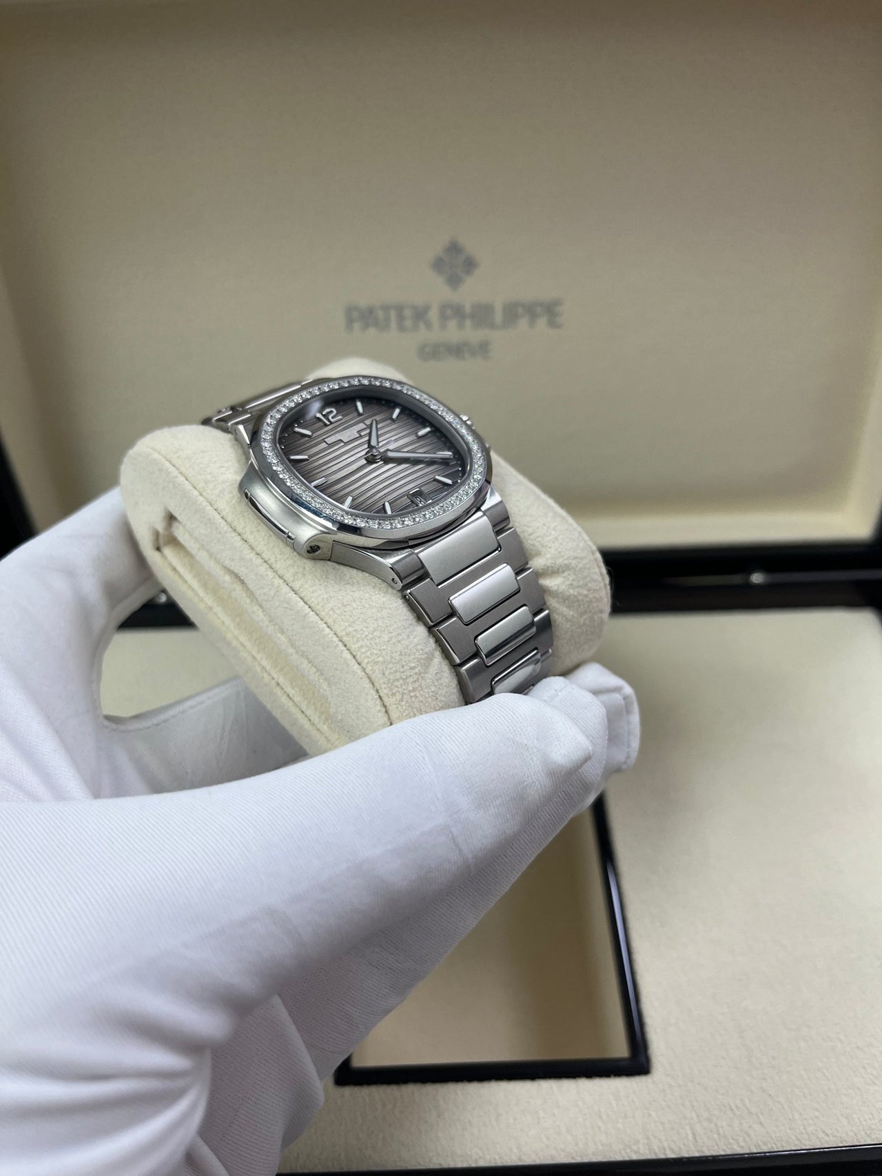 DATE. SWEEP SECONDS. Steel 7118/1200A-011 - Image 9
