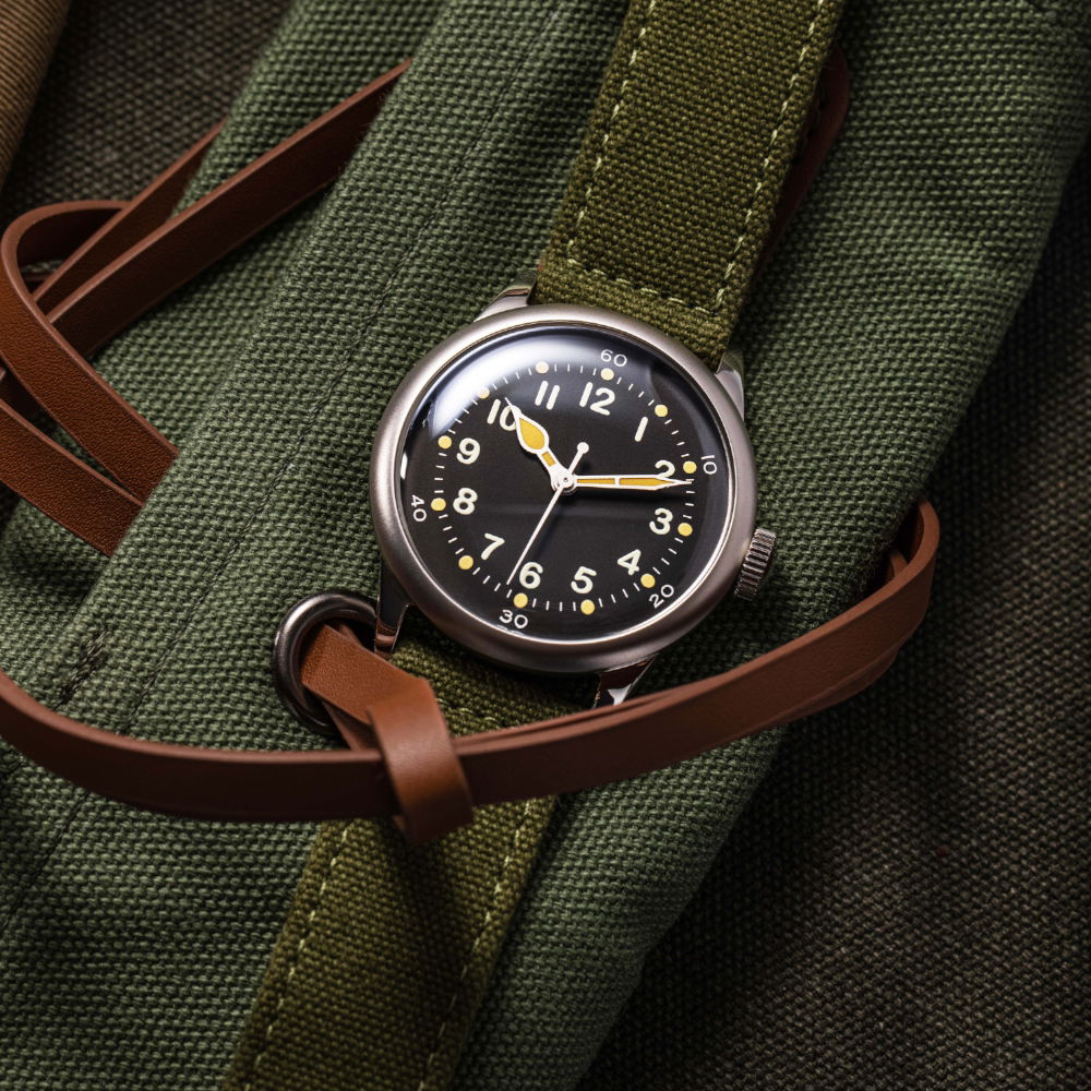Service Watch – Black Canvas - Image 2