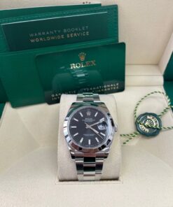 Alternative view of Rolex Datejust 41 41 mm Oystersteel 126300-0011