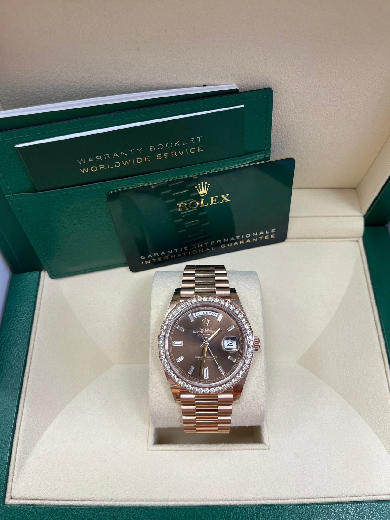 Rolex Day-Date 40 40 mm Everose gold and diamonds 228345rbr-0006 - Image 2