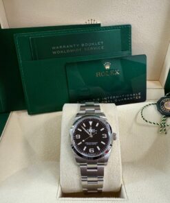 Alternative view of Rolex Explorer 36 36 mm Oystersteel 124270-0001