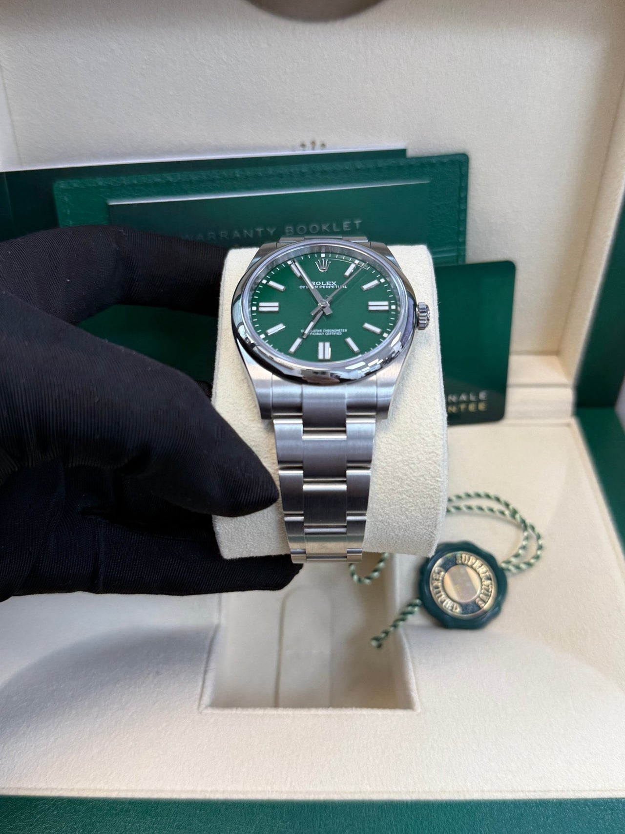 Rolex Oyster Perpetual 41 41 mm Oystersteel 134300-0004 - Image 12