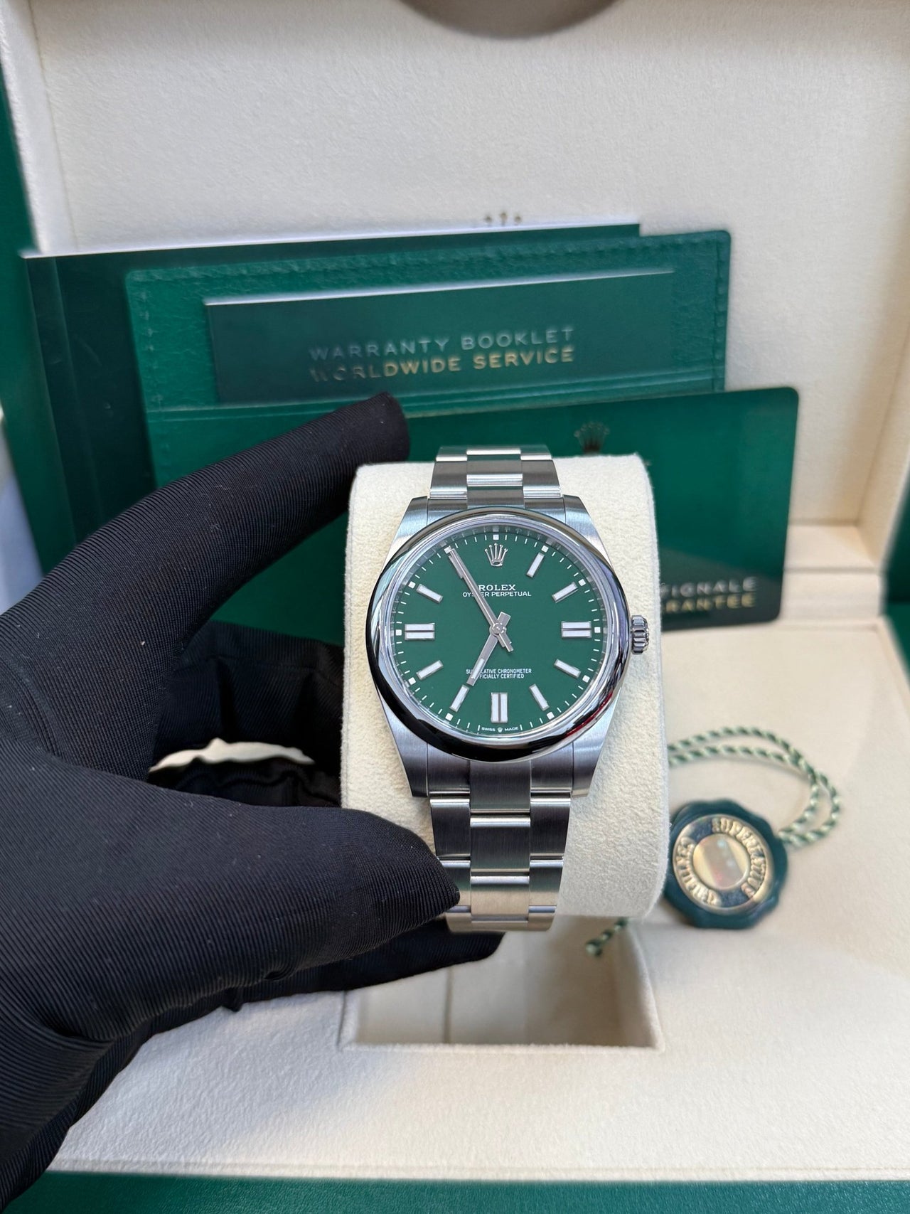 Rolex Oyster Perpetual 41 41 mm Oystersteel 134300-0004 - Image 9