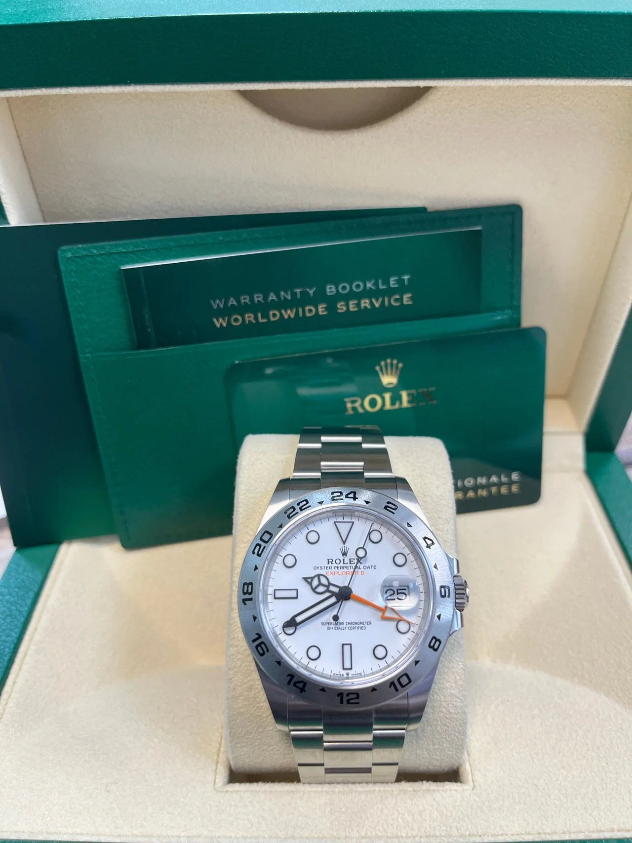 Rolex Explorer II 42 mm Oystersteel 226570-0001 - Image 2