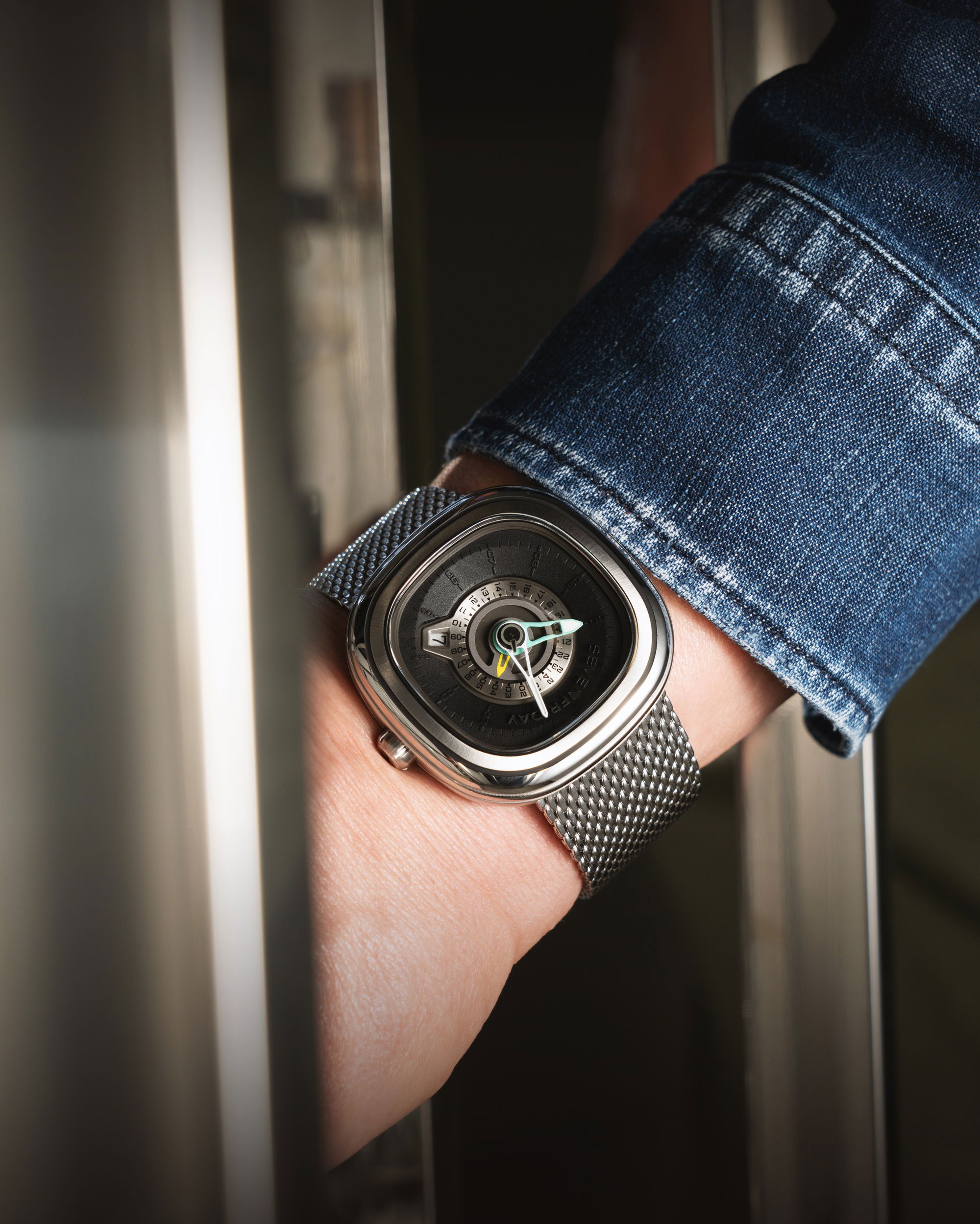 PG1/01M GMT - Image 2