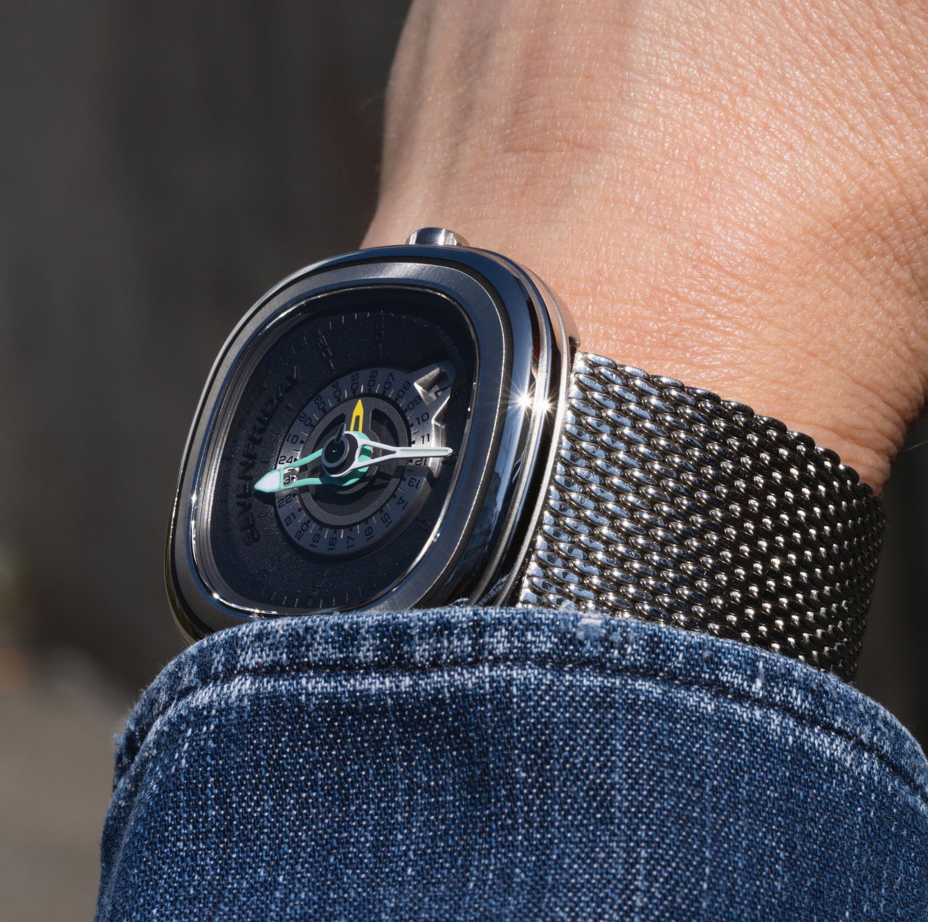 PG1/01M GMT - Image 9