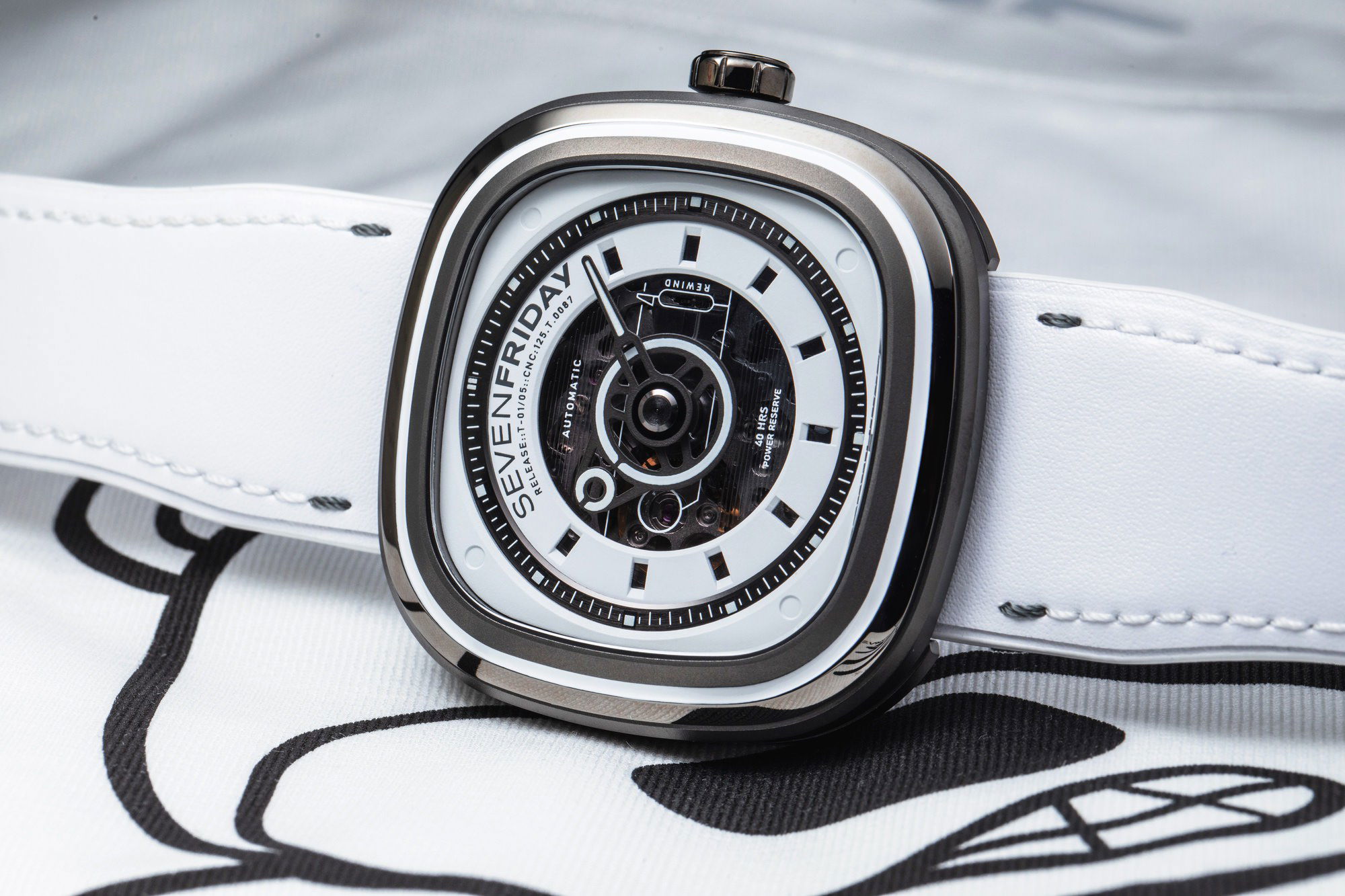T1/05 “White T” - Image 8