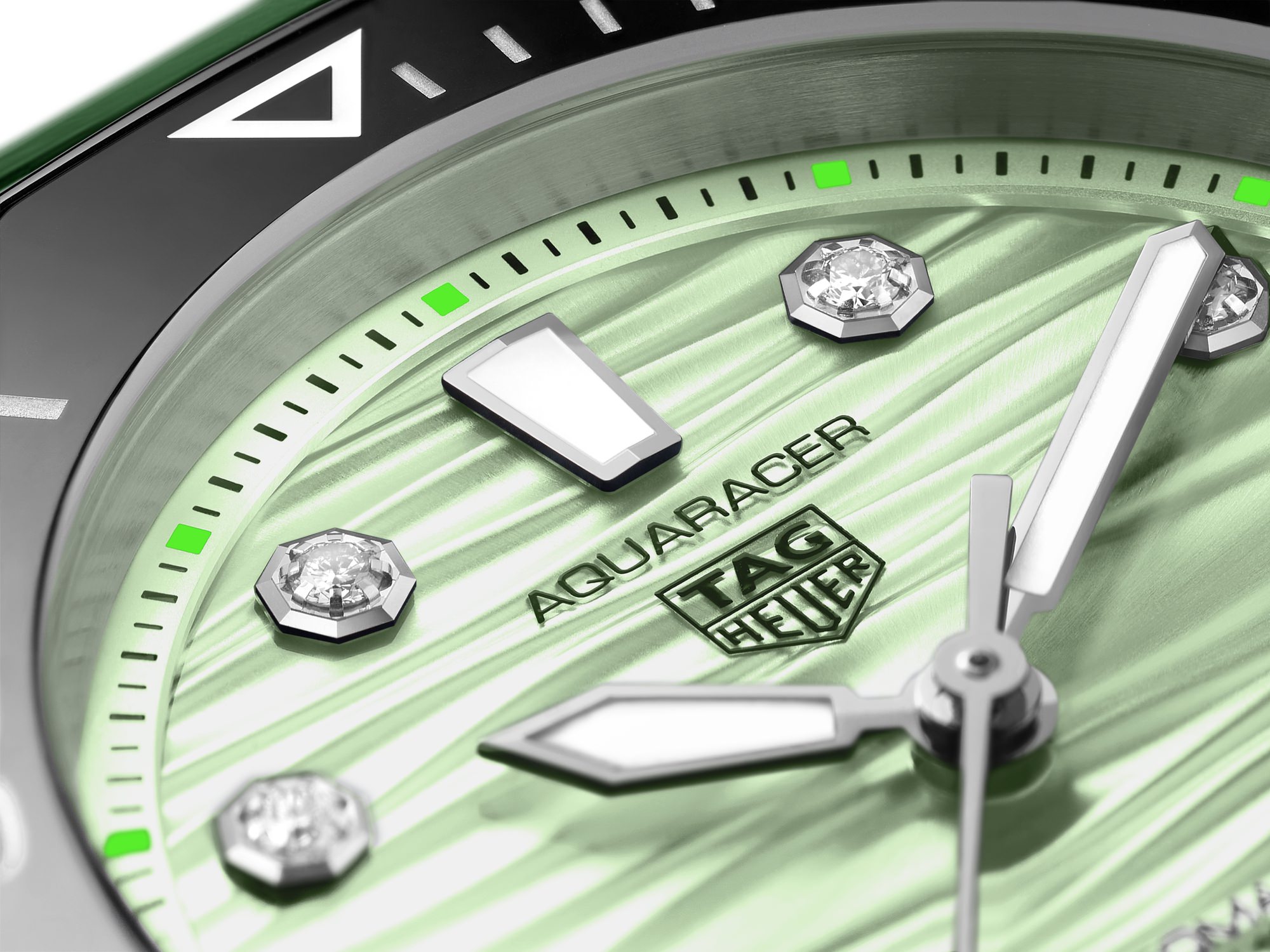 Aquaracer Professional 300 Naomi Osaka Limited Edition - Image 8