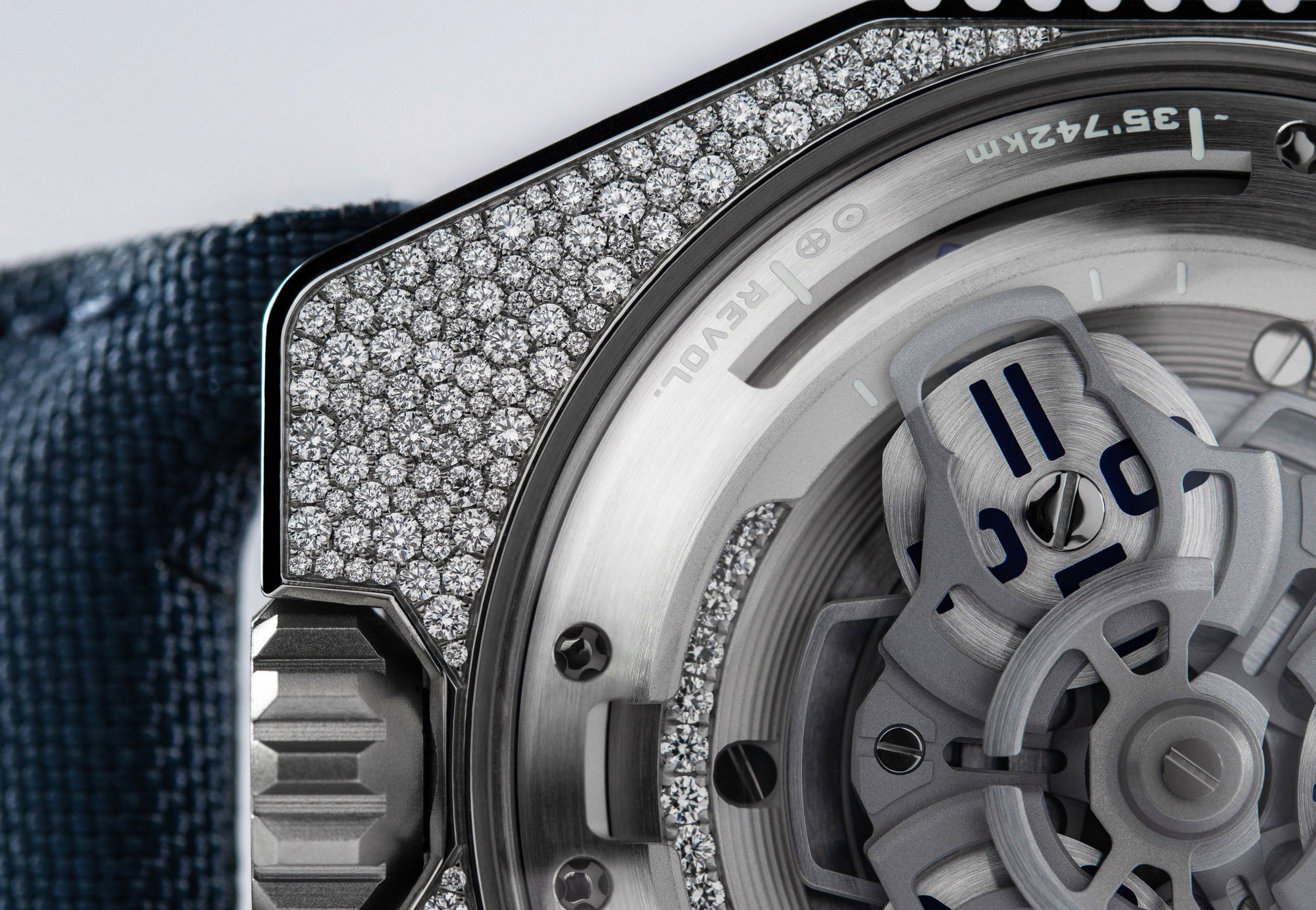 UR-100V Stardust - Image 6