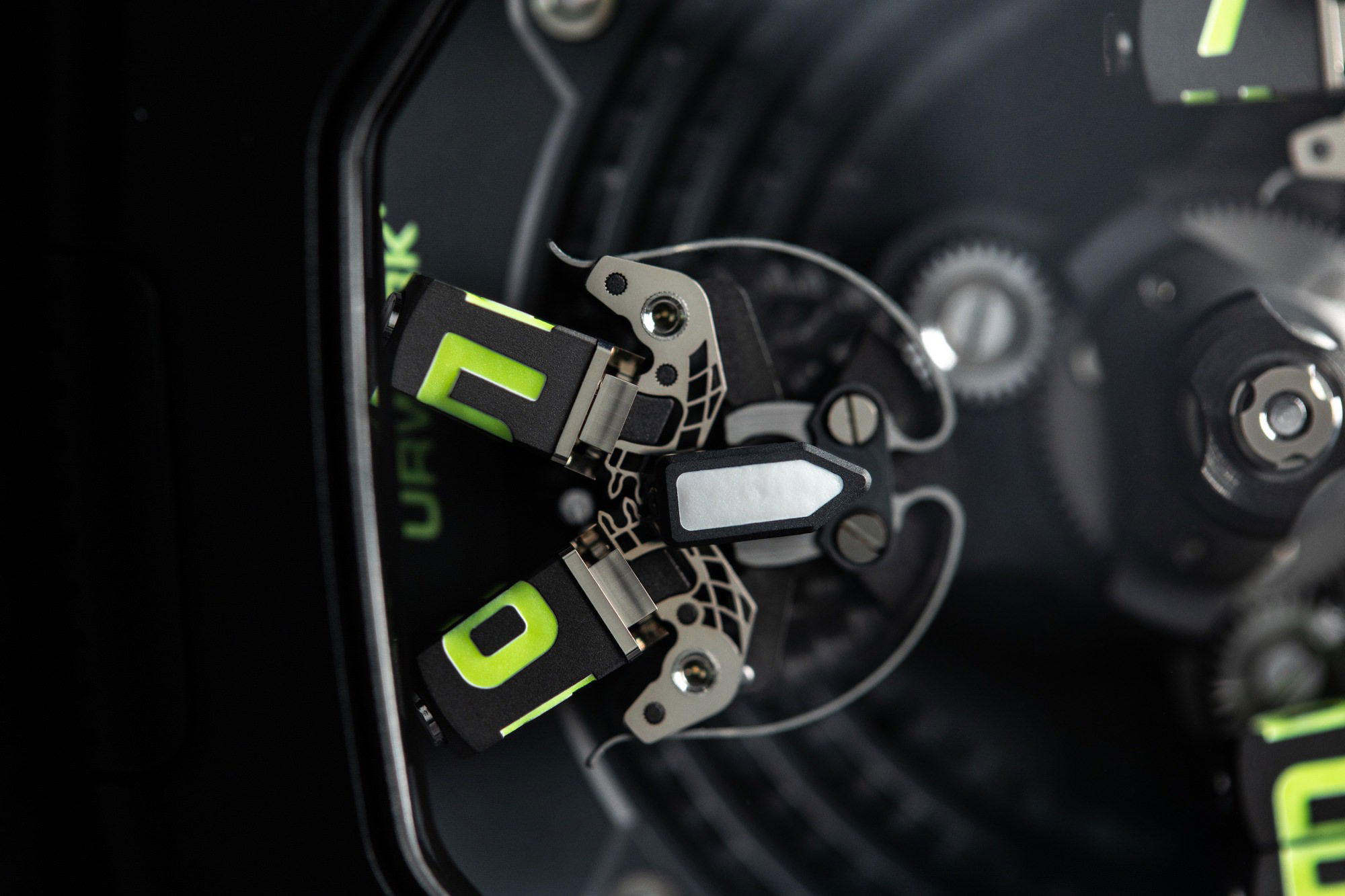UR-120 Space Black - Image 11