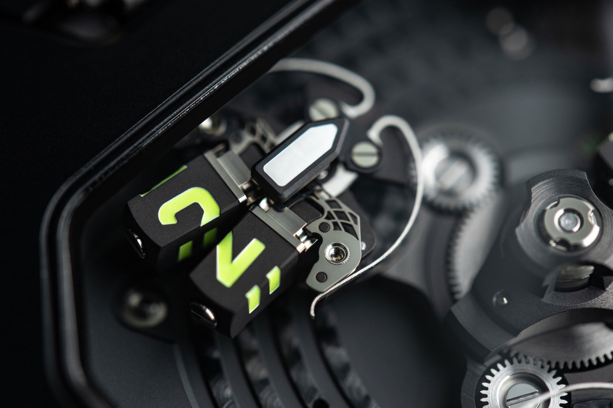 UR-120 Space Black - Image 9